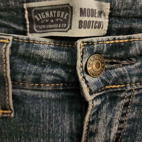 Levis signature series womens size 6 stretch bootcut jeans - Picture 4 of 6